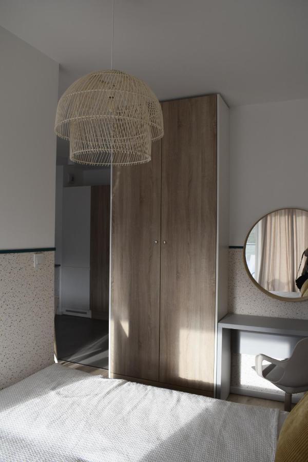White Apartment Modern Tower Atal Gdynia Exterior foto